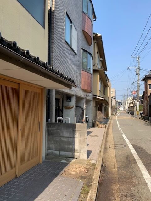 imgi_12_2021_0223_01_2